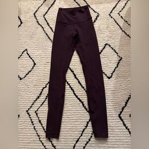 Lululemon size 2 legging… 28 inches long